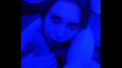 Моя миленькая молоденькая сучка обслужила меня по полной