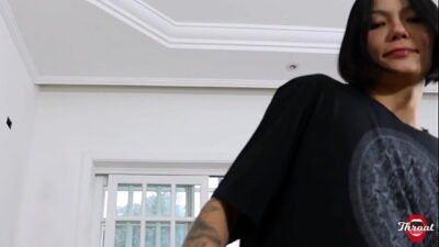 Esposa do meu vizinho japonesa tatuada safada mama a rola até o talo