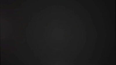 Fui com meu amigo satisfazer a madrasta do primo dele