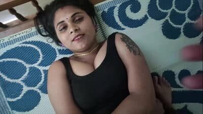 Garam Mami Ki Chhupi Pyaas