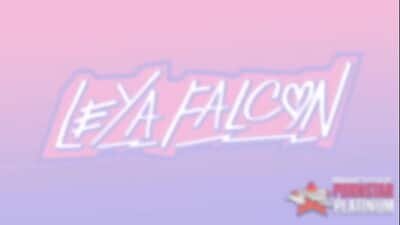 Kinky Session With Blonde Leya Falcon & GILF Sexy Vanessa!