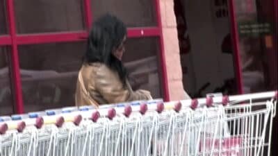 Mamma brunetta vogliosa di cazzo