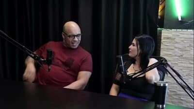 O menage ficou melhor, o swing é mais respeitoso, falaram das baladas, e explicam aos casais sobre as casas – Casal Hush (WATCH ON: SHEER/RED)