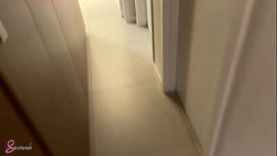 Peguei minha meia irmã se masturbando e olha o que ela fez