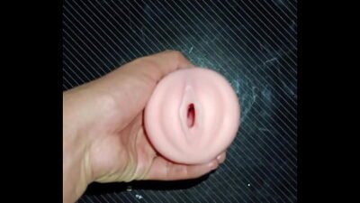 Rapidito con Kissy! Me vengo en la entrada de su vagina.