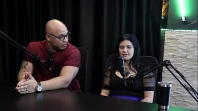 Tiveram experiência com troca de casal, brincaram do mama, senta ou passa – Casal Hush (WATCH ON: SHEER/RED)