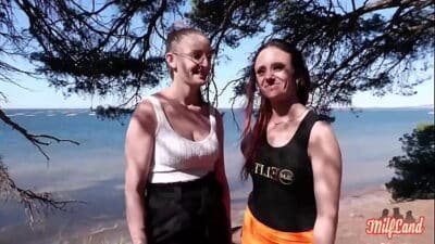 Arianna et Angelina, milfs plantureuses, s’offrent une queue