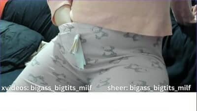 PAJAMA MASTURBATE PUSSY FİNGER-CUM-MİLF